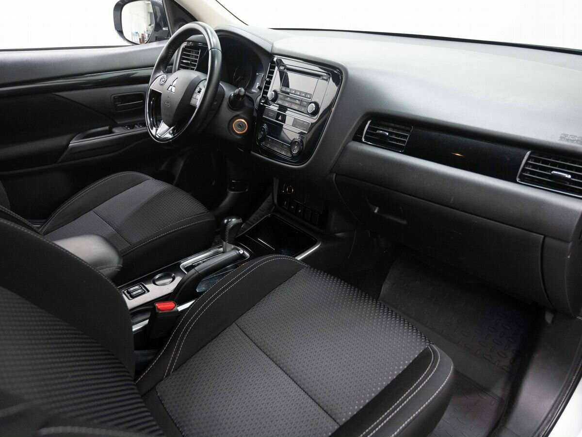 Купить Mitsubishi Outlander, 2019, 135 000 км, фото №11
