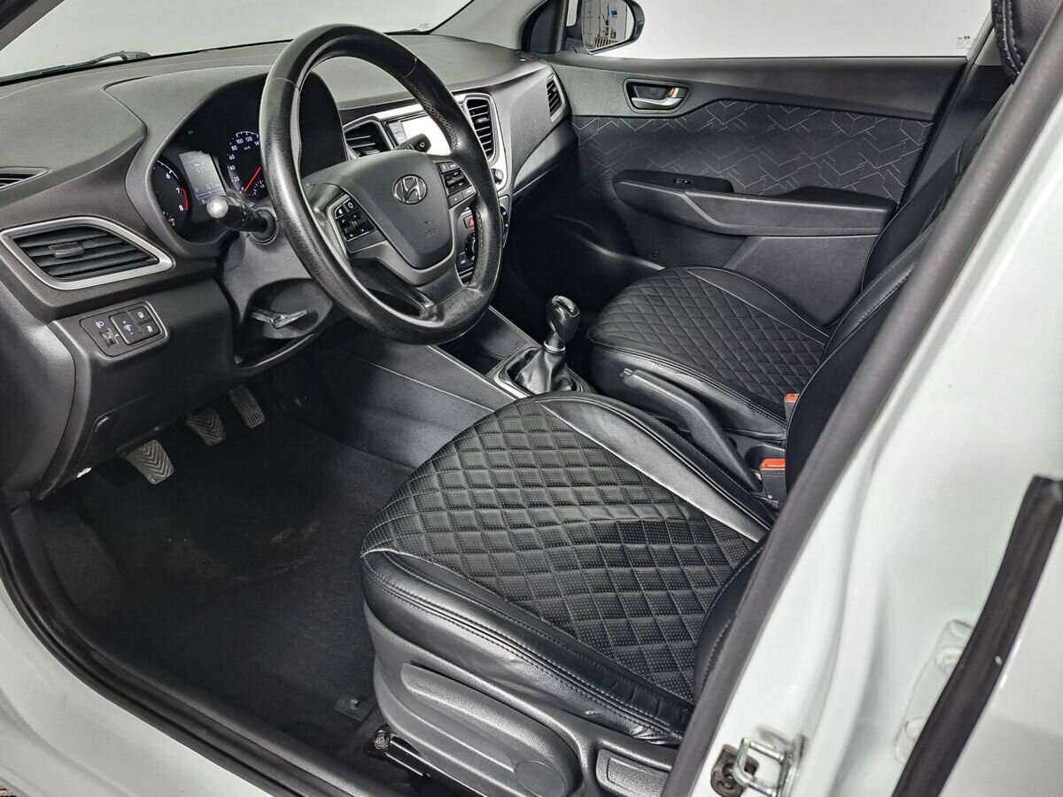 Купить Hyundai Solaris, 2017, 134 000 км, фото №16