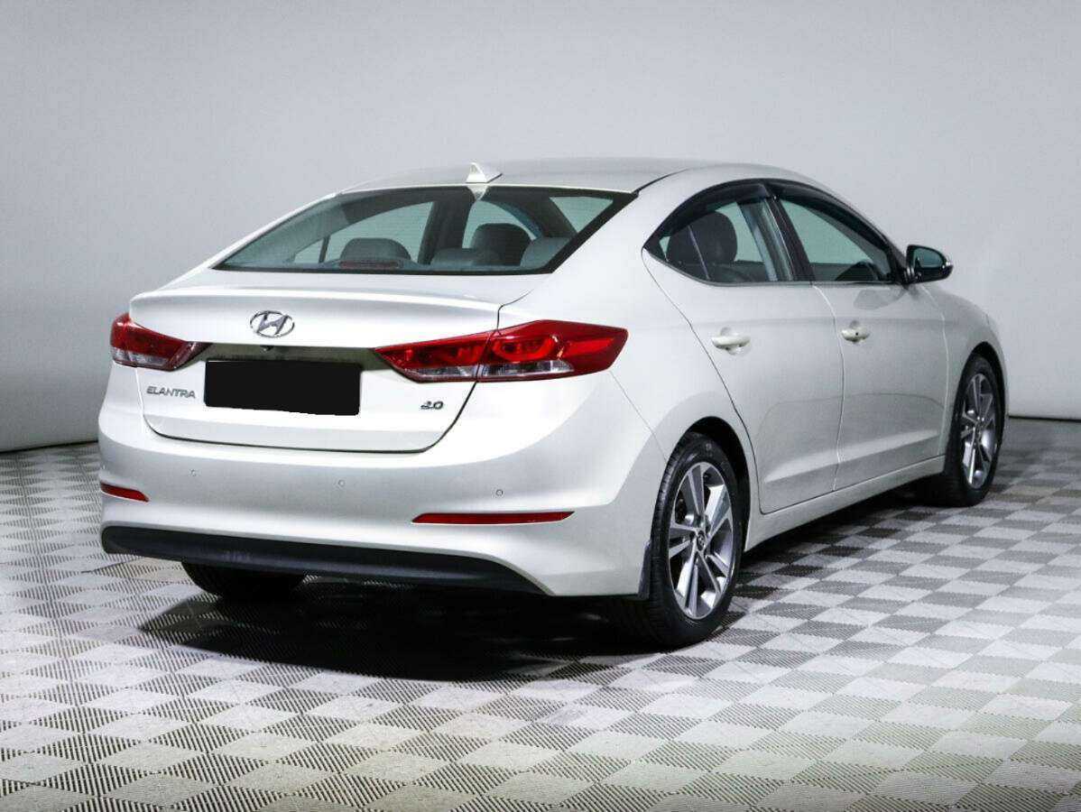 Купить Hyundai Elantra, 2018, 128 900 км, фото №4
