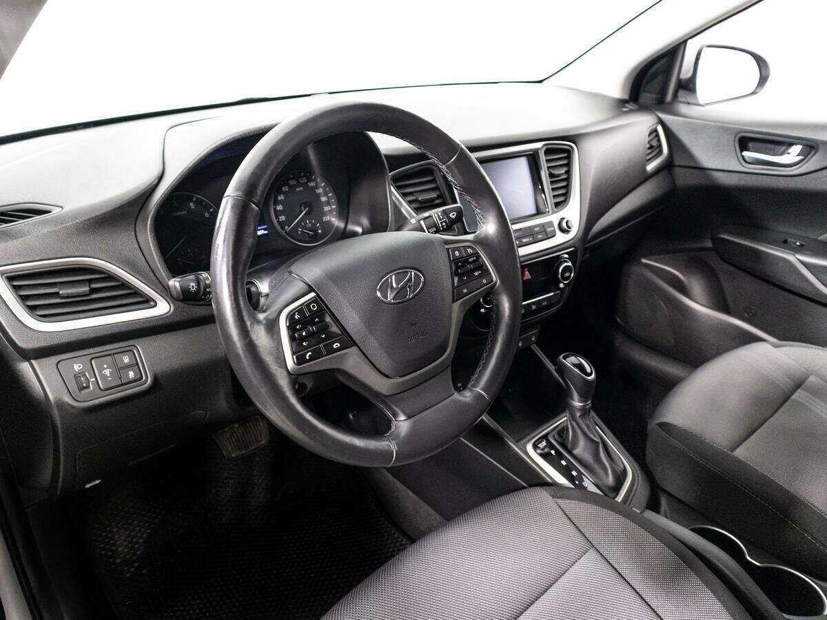 Купить Hyundai Solaris, 2018, 74 005 км, фото №11