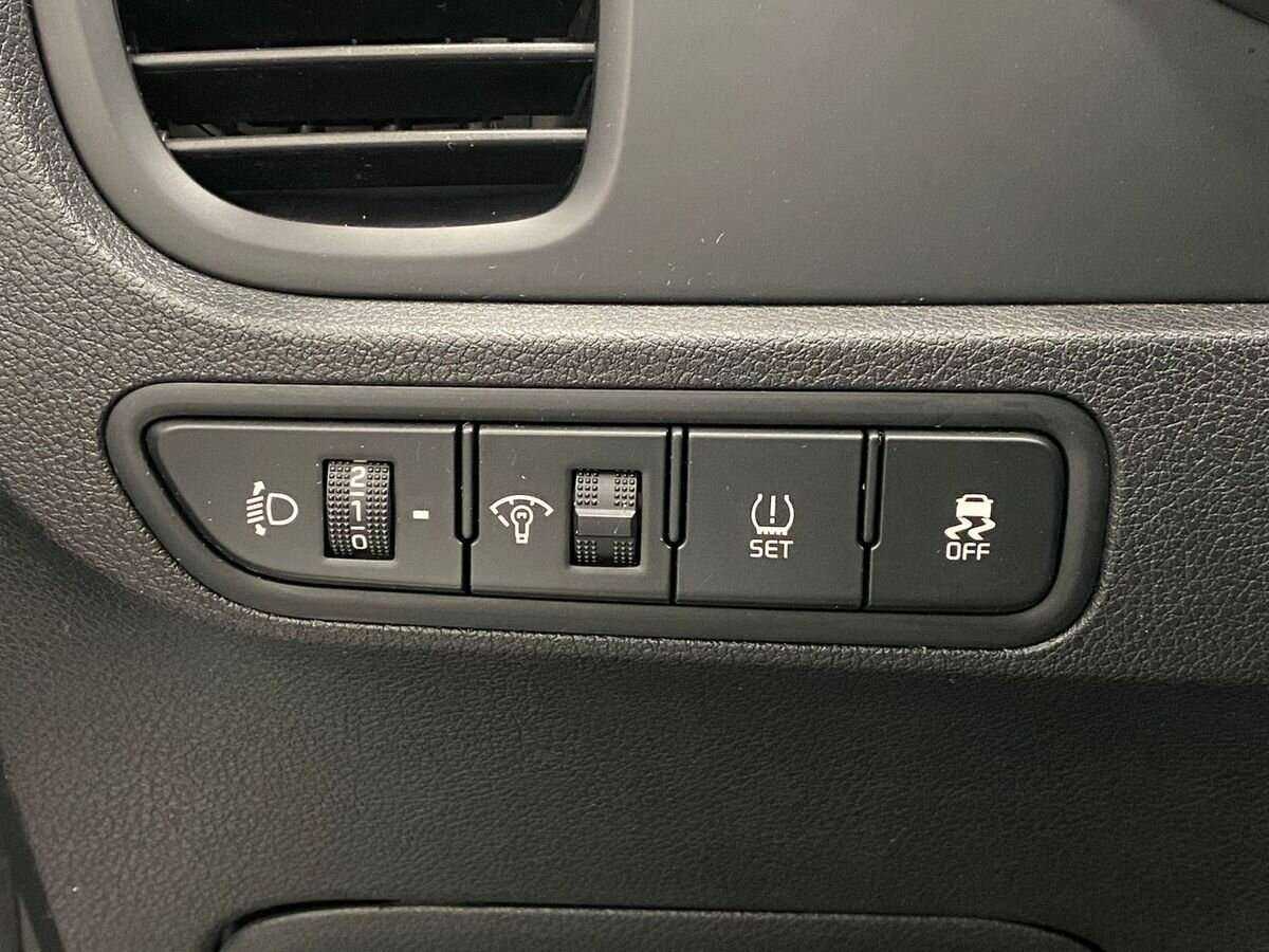 Купить Kia Rio X-Line, 2019, 99 503 км, фото №17