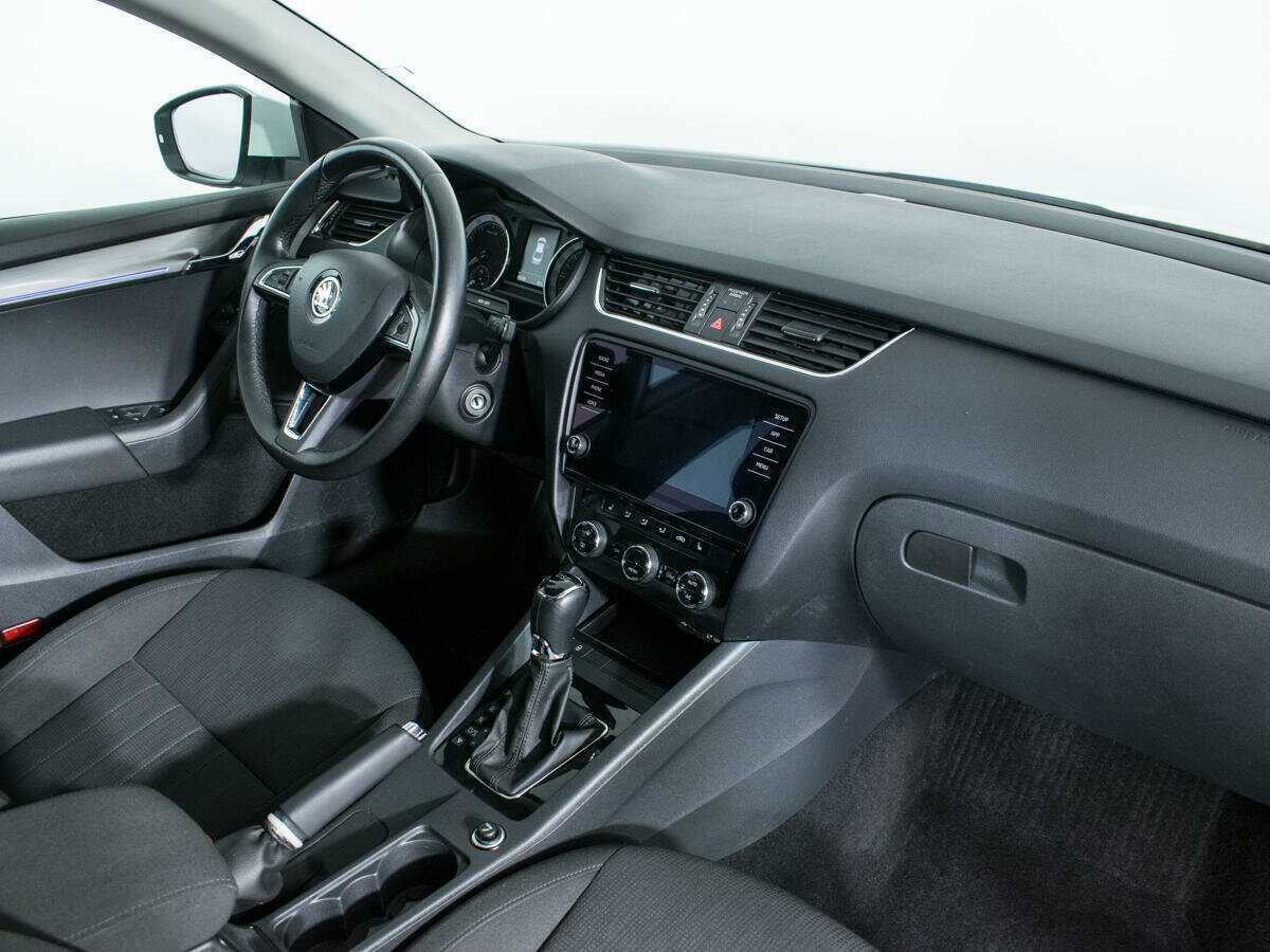 Купить Skoda Octavia, 2017, 58 136 км, фото №9