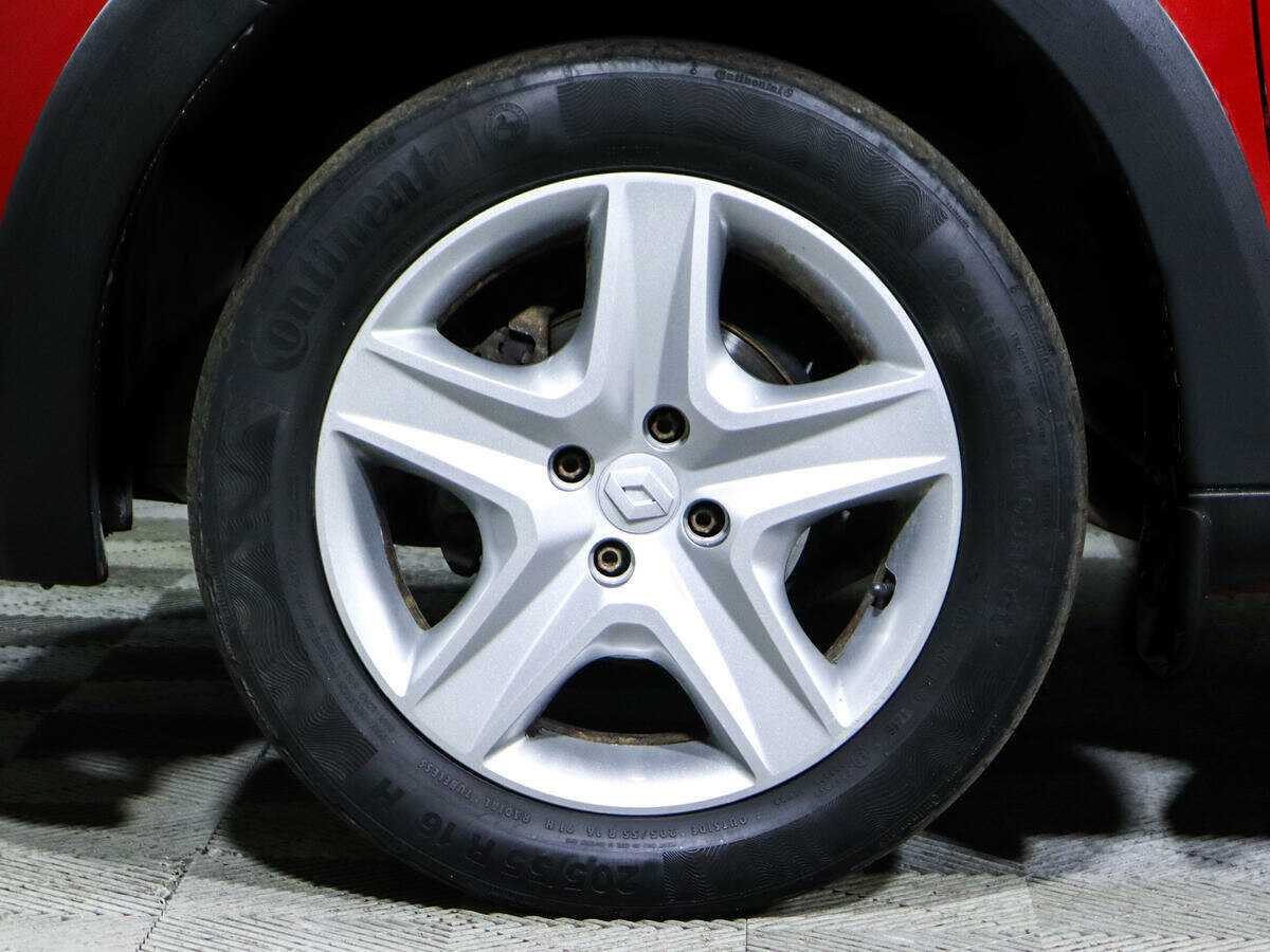 Купить Renault Sandero Stepway, 2016, 66 170 км, фото №16