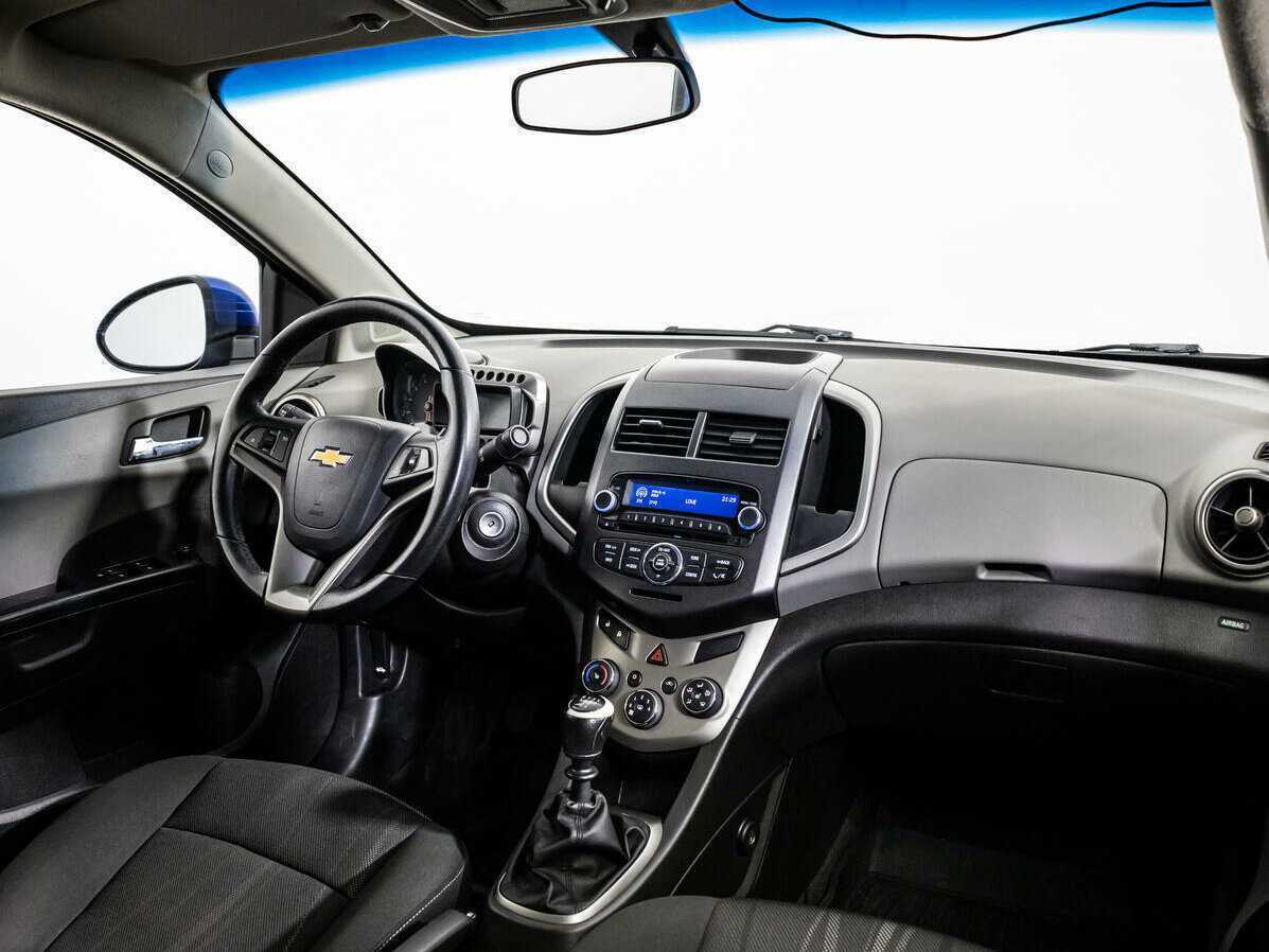 Купить Chevrolet Aveo, 2012, 169 235 км, фото №8