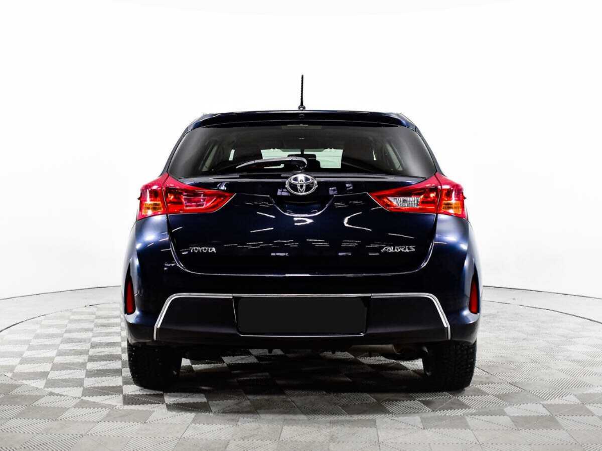 Купить Toyota Auris, 2013, 107 500 км, фото №6