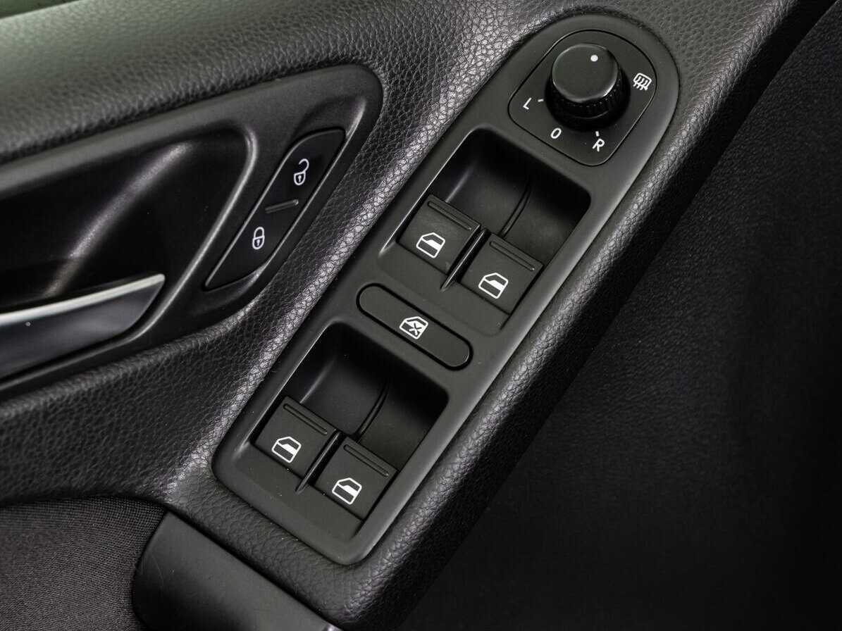 Купить Volkswagen Golf, 2012, 211 913 км, фото №16