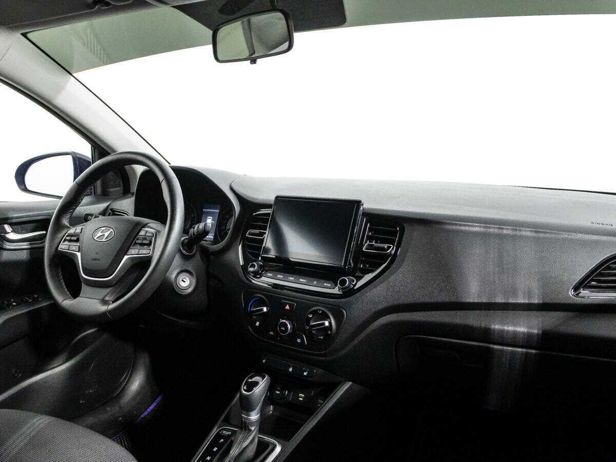 Купить Hyundai Solaris, 2021, 36 098 км, фото №9