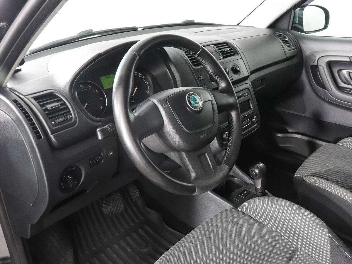 Купить Skoda Fabia, 2012, 121 375 км, фото №9