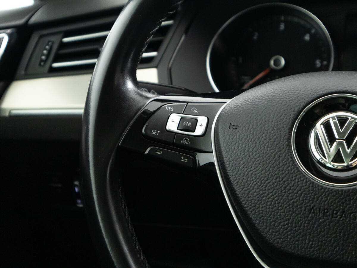 Купить Volkswagen Passat DSG7, 2017, 210 270 км, фото №19