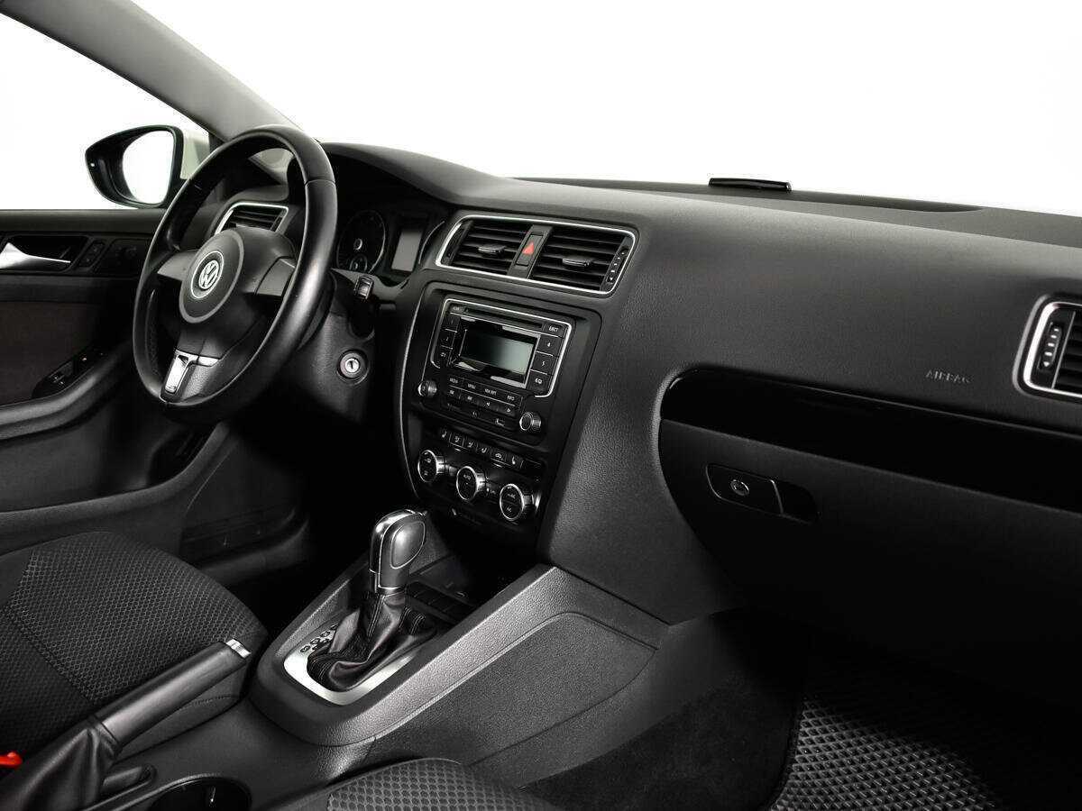 Купить Volkswagen Jetta, 2014, 104 444 км, фото №9
