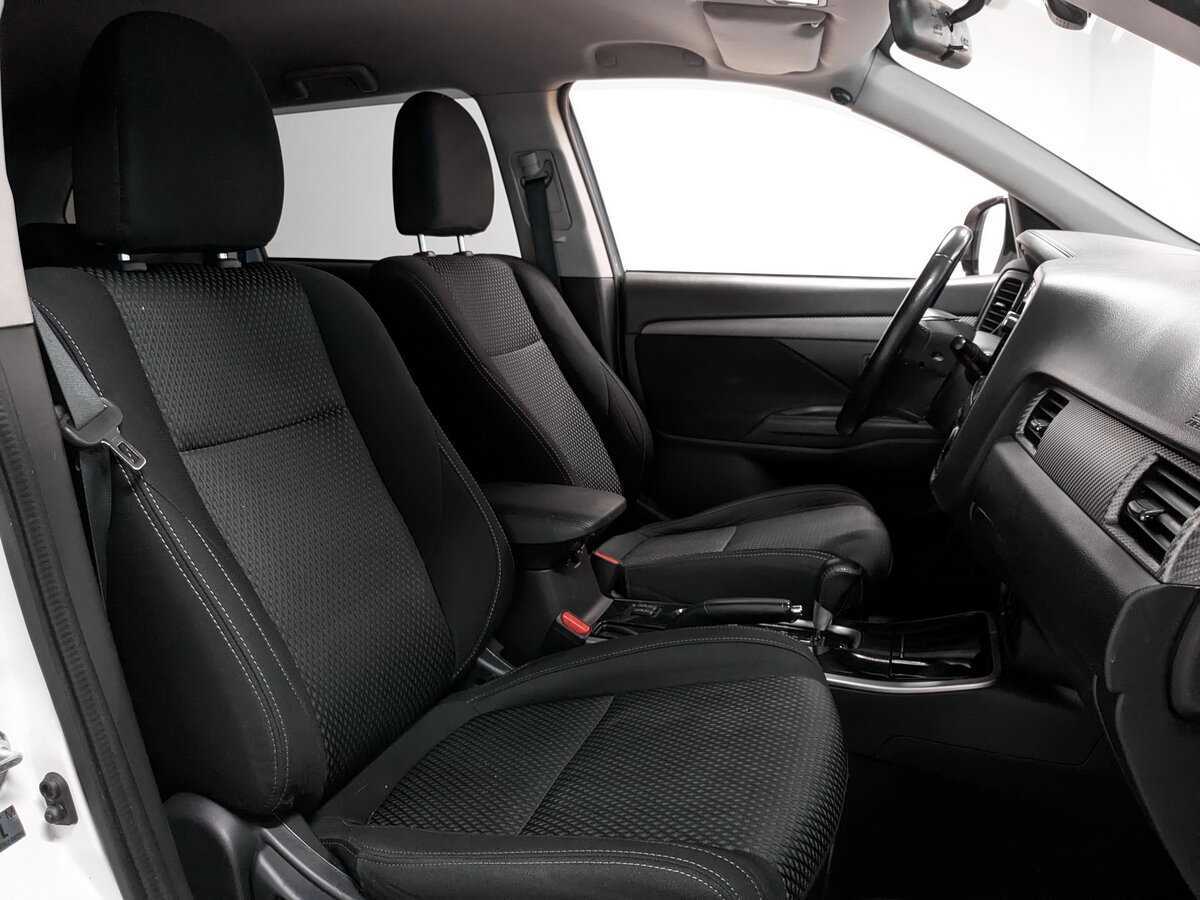Купить Mitsubishi Outlander, 2017, 129 844 км, фото №24