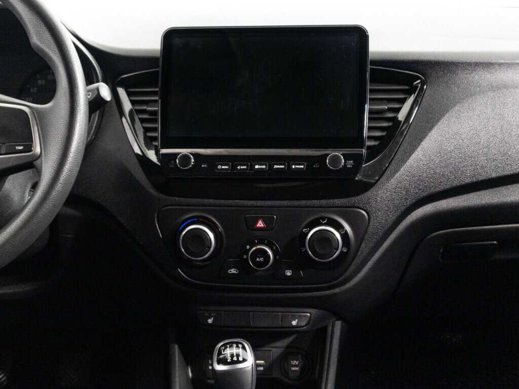 Купить Hyundai Solaris, 2017, 110 870 км, фото №14