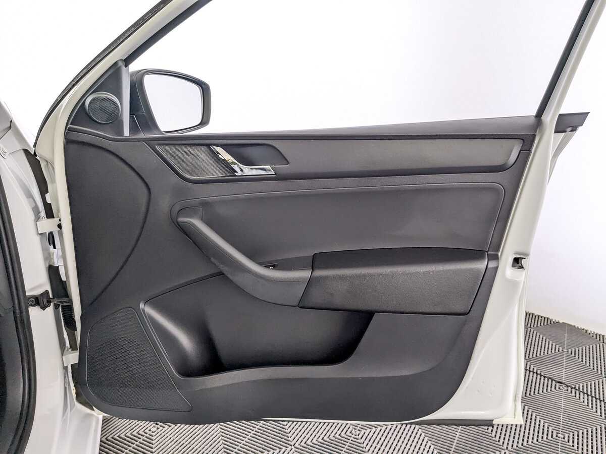 Купить Skoda Rapid, 2017, 110 902 км, фото №24