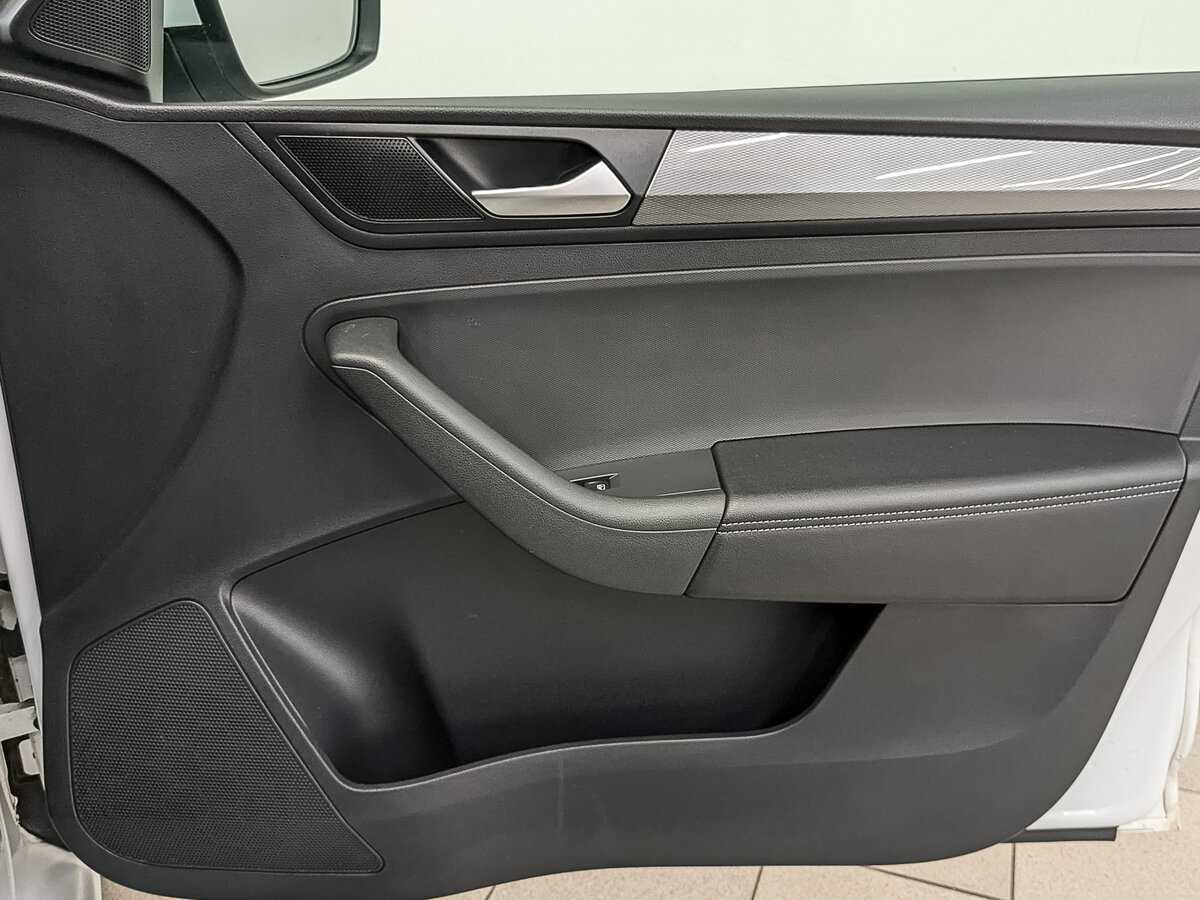 Купить Volkswagen Polo, 2021, 142 153 км, фото №24