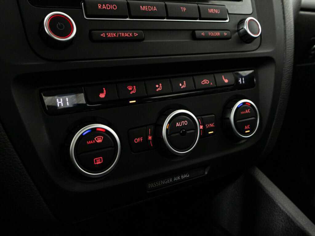 Купить Volkswagen Jetta, 2012, 143 673 км, фото №15