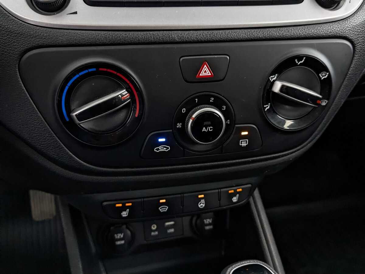 Купить Hyundai Solaris, 2018, 214 065 км, фото №26