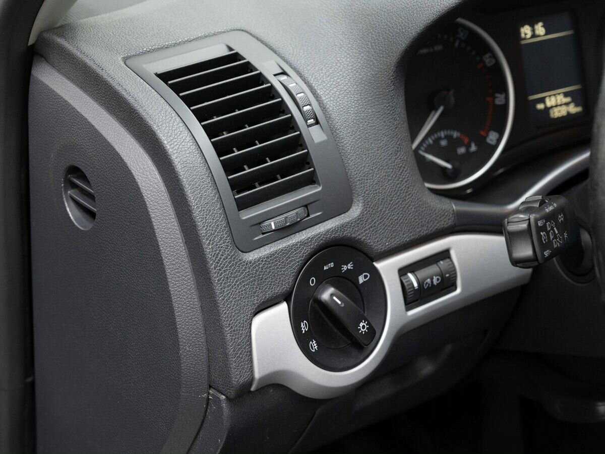 Купить Skoda Octavia, 2012, 131 000 км, фото №16