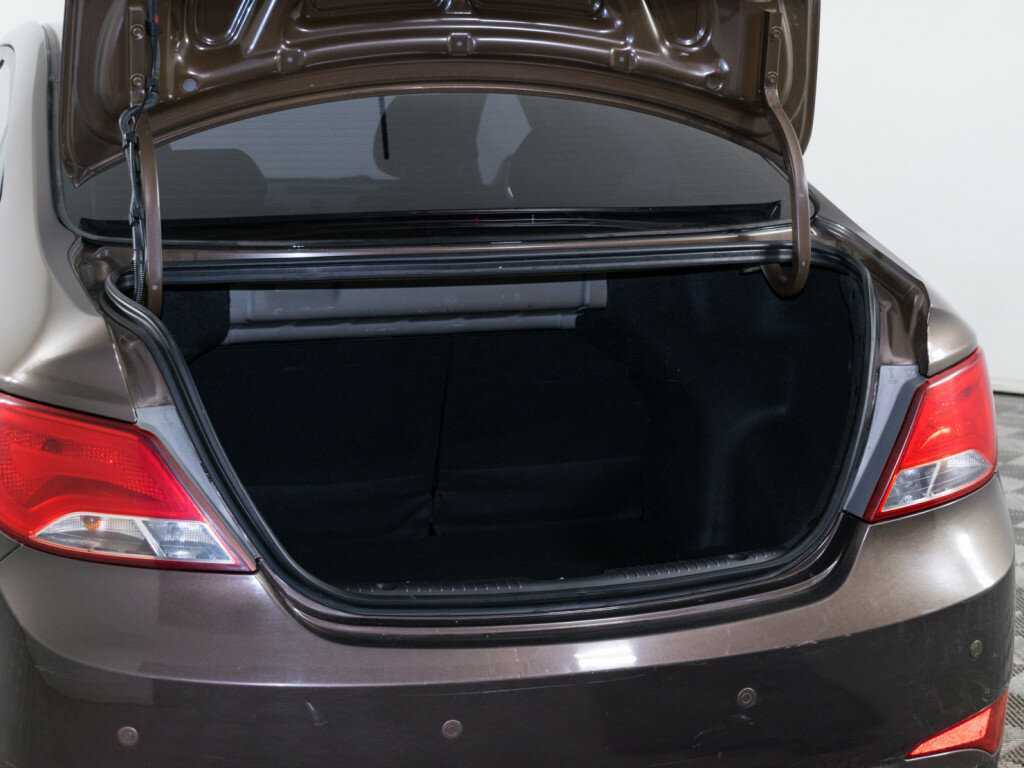 Купить Hyundai Solaris, 2014, 139 000 км, фото №7