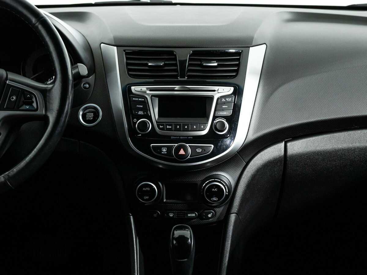 Купить Hyundai Solaris, 2016, 118 872 км, фото №14