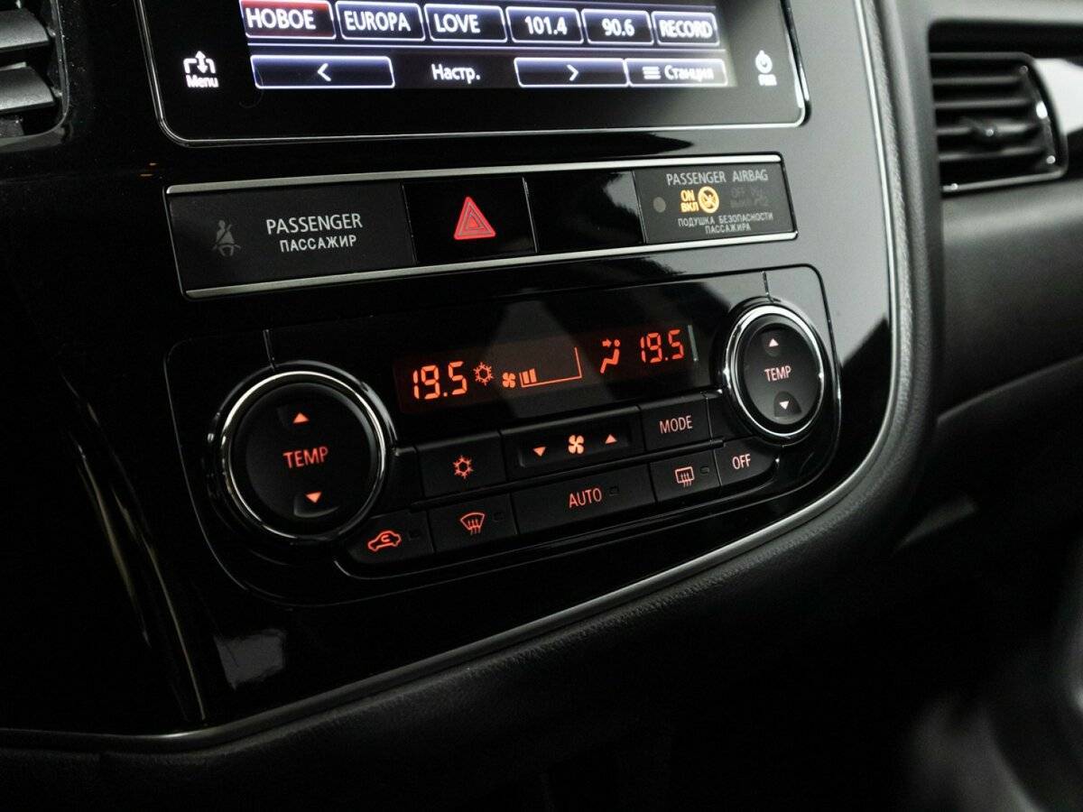 Купить Mitsubishi Outlander, 2018, 121 456 км, фото №17