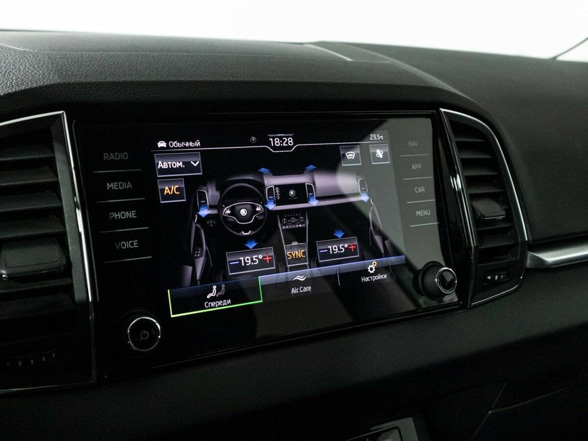 Купить Skoda Karoq, 2021, 88 000 км, фото №18