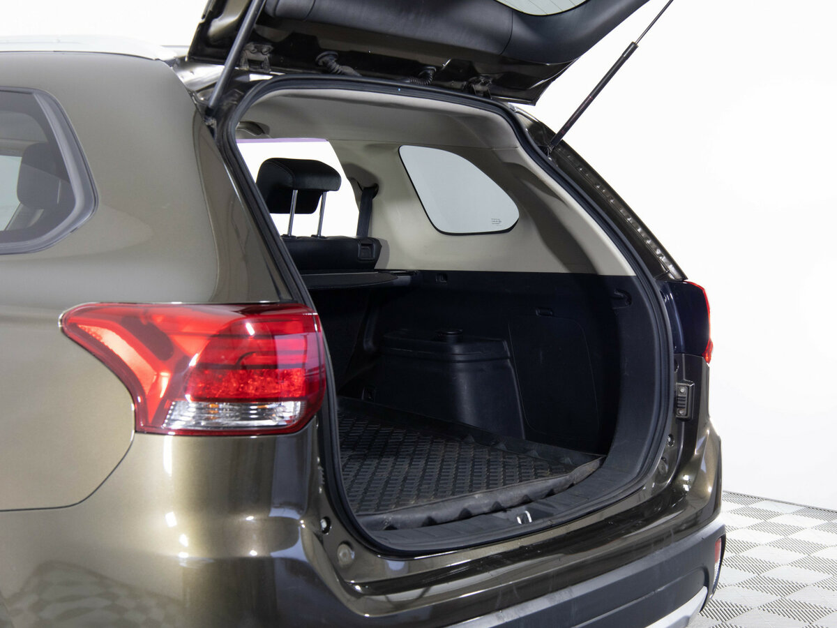 Купить Mitsubishi Outlander III Рестайлинг 2, 2016, 164 745 км, фото №15